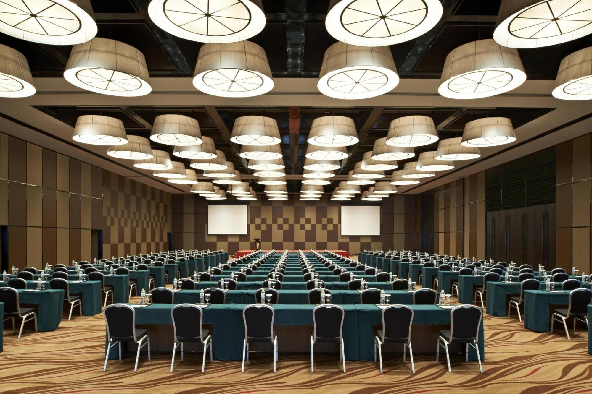 Four Points By Sheraton Qingdao, West Coast Экстерьер фото